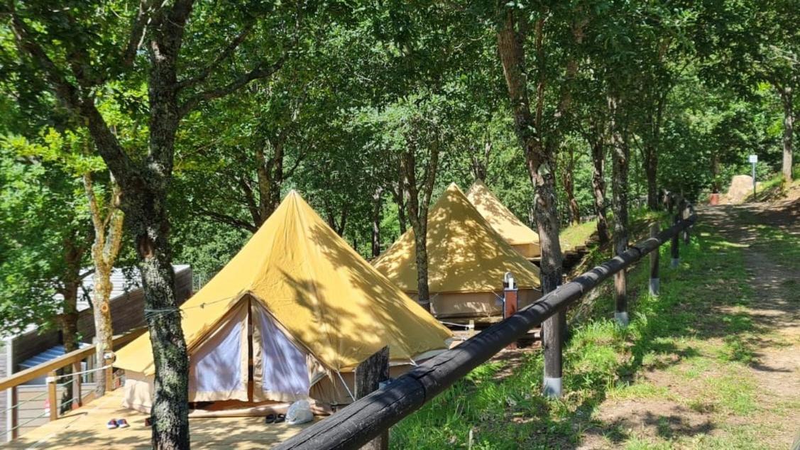 Glamping Aventura Atalaia Hotel Cotobade ภายนอก รูปภาพ